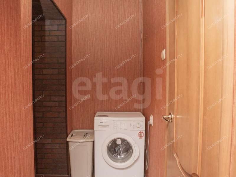 двухкомнатная квартира на улице Мирошникова дом 3б