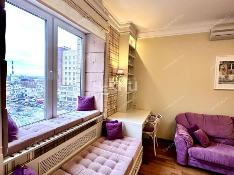 трёхкомнатная квартира на улице Коминтерна дом 139