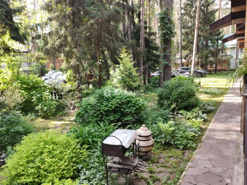 1/2 дома на  коттеджный посёлок Дружба