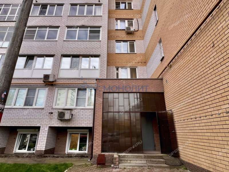 четырёхкомнатная квартира на проспекте Гагарина дом 111