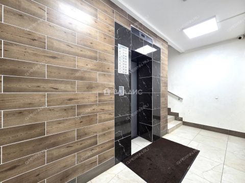 3-komnatnaya-ul-nizhne-pecherskaya-d-2 фото