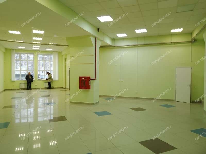 помещение под торговую площадь на Бурнаковский проезд, д.1