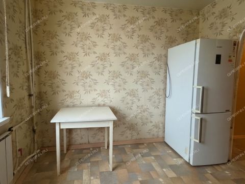 1-komnatnaya-ul-strokina-d-18 фото