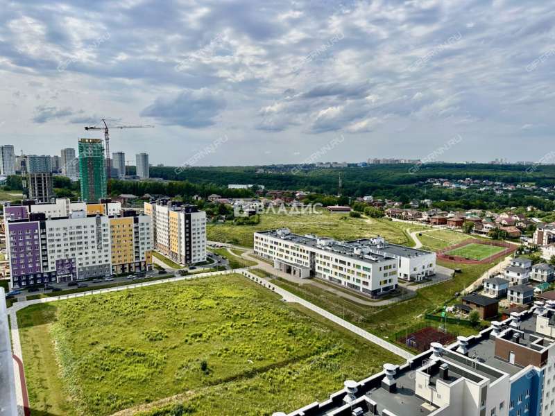 квартира-студия на проспекте Героев Донбасса дом 11