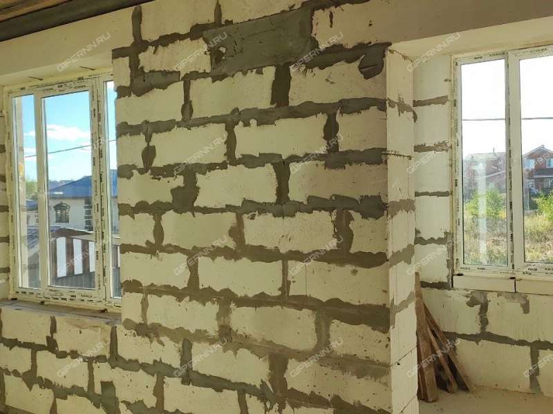 дом на Озёрной улице деревня Крутая