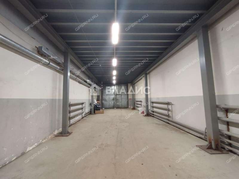 помещение под торговую площадь на шоссе Жиркомбината