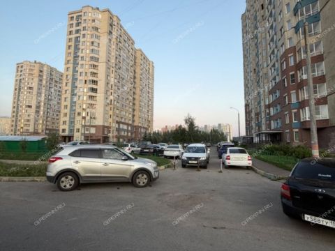1-komnatnaya-ul-geroya-shnitnikova-d-1 фото