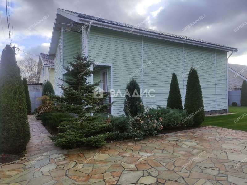 дом на улице Школьная деревня Комарово