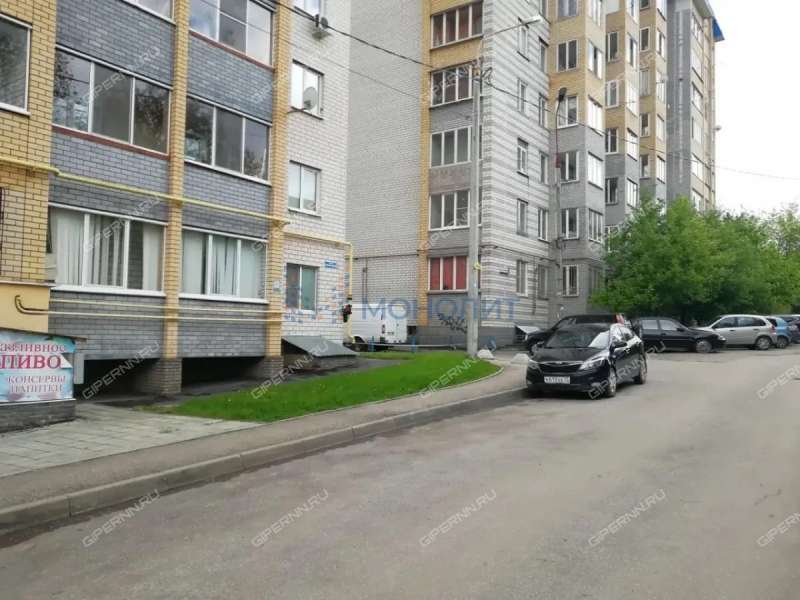 помещение под офис, торговую площадь в Светлогорском переулке